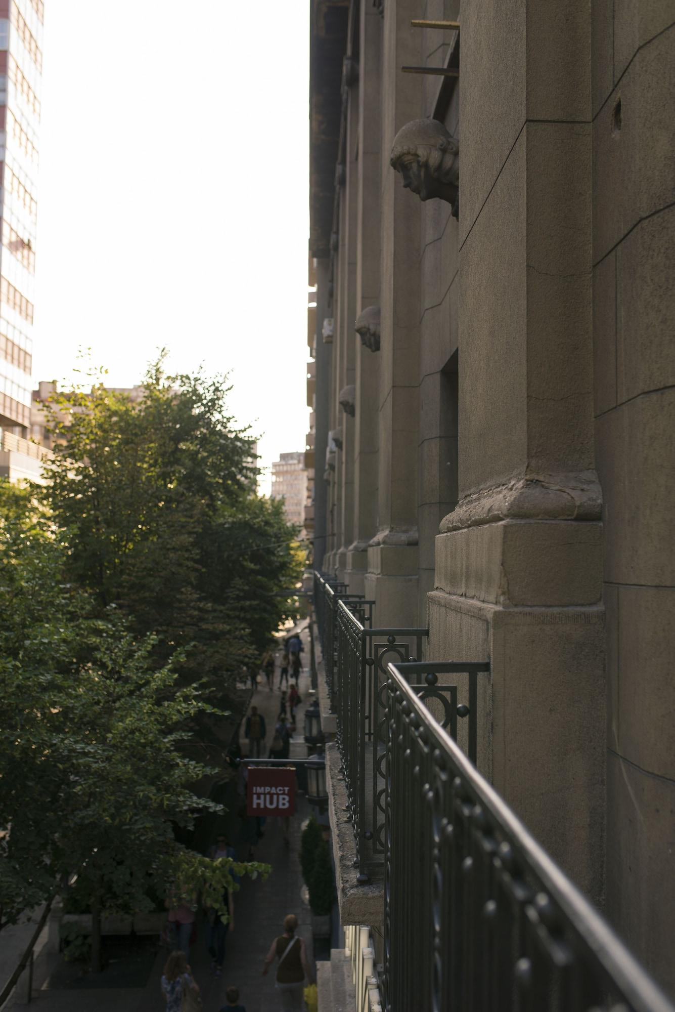 City Nest Modern & Cozy Suites ベオグラード エクステリア 写真