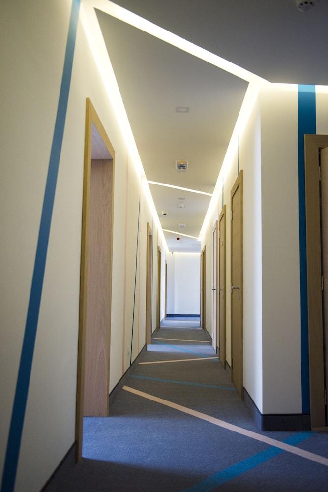 City Nest Modern & Cozy Suites ベオグラード エクステリア 写真