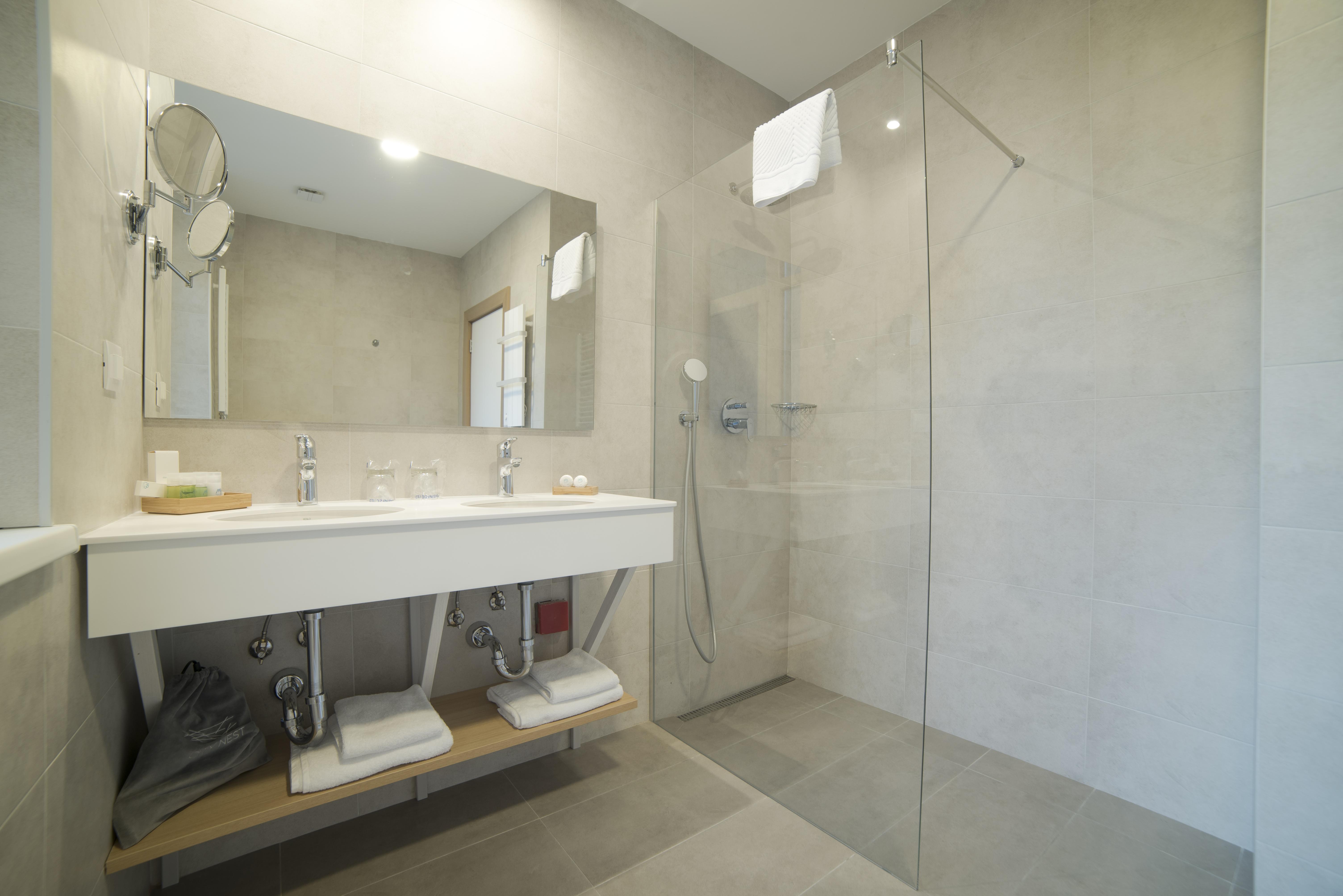 City Nest Modern & Cozy Suites ベオグラード エクステリア 写真