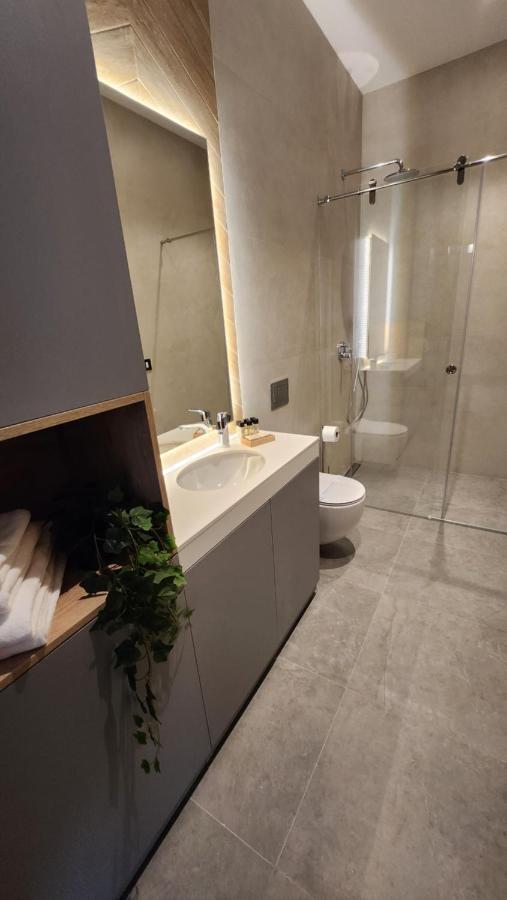 City Nest Modern & Cozy Suites ベオグラード エクステリア 写真