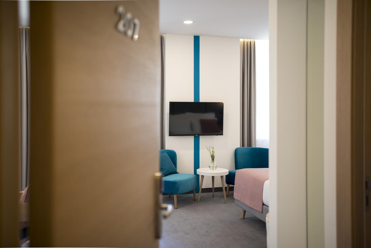 City Nest Modern & Cozy Suites ベオグラード エクステリア 写真